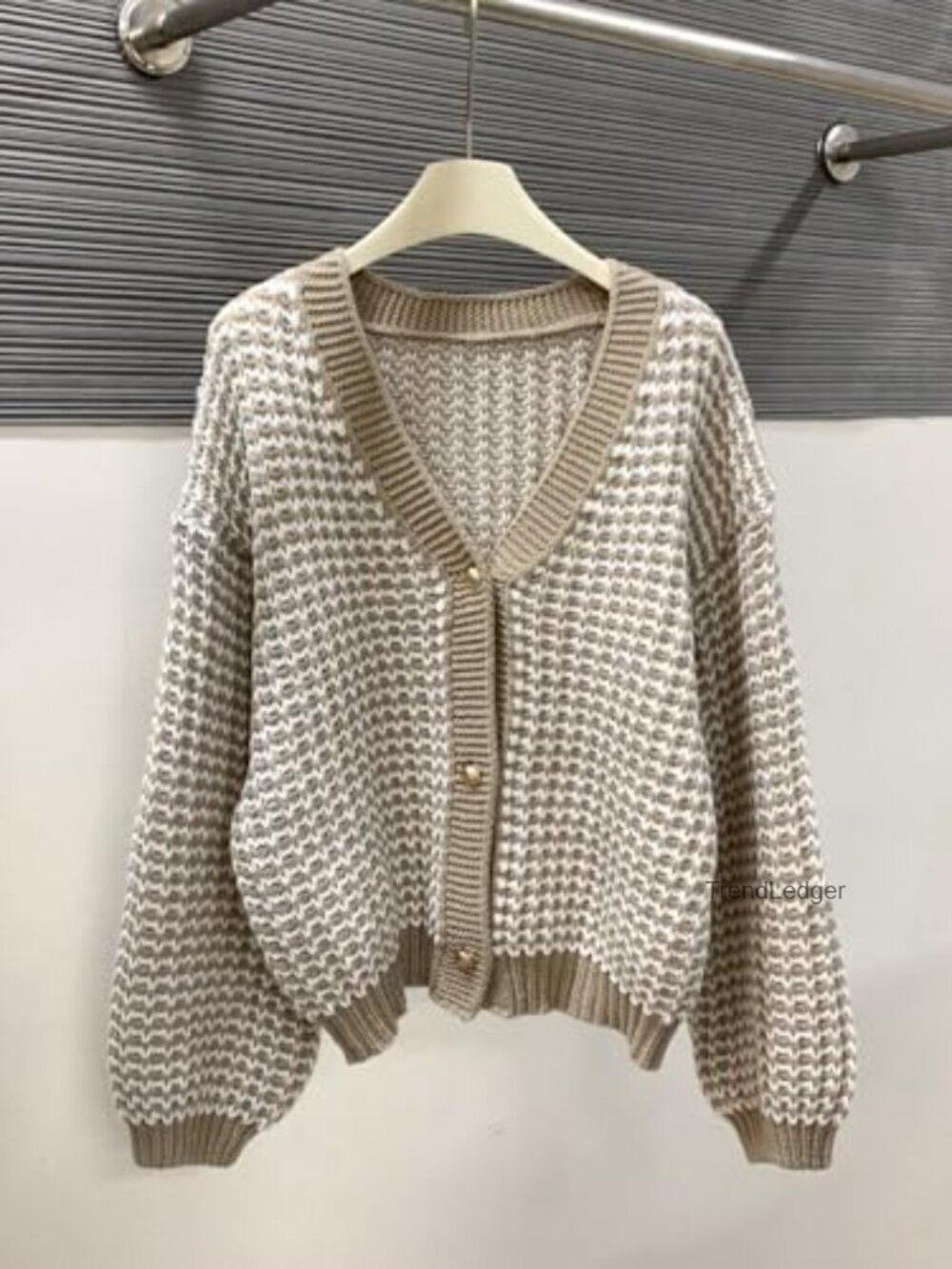 Button-Up V-Neck Waffle Knit Balloon Sleeve Oversized Cardigan - Picture 3 of 5